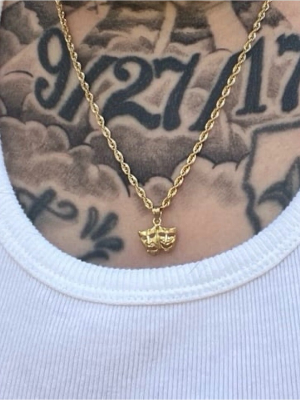 10k Solid Gold Rope Chain & Pendant - Picture 2 of 3